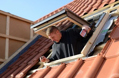 Pose de fenêtres de toit Velux à Urtière